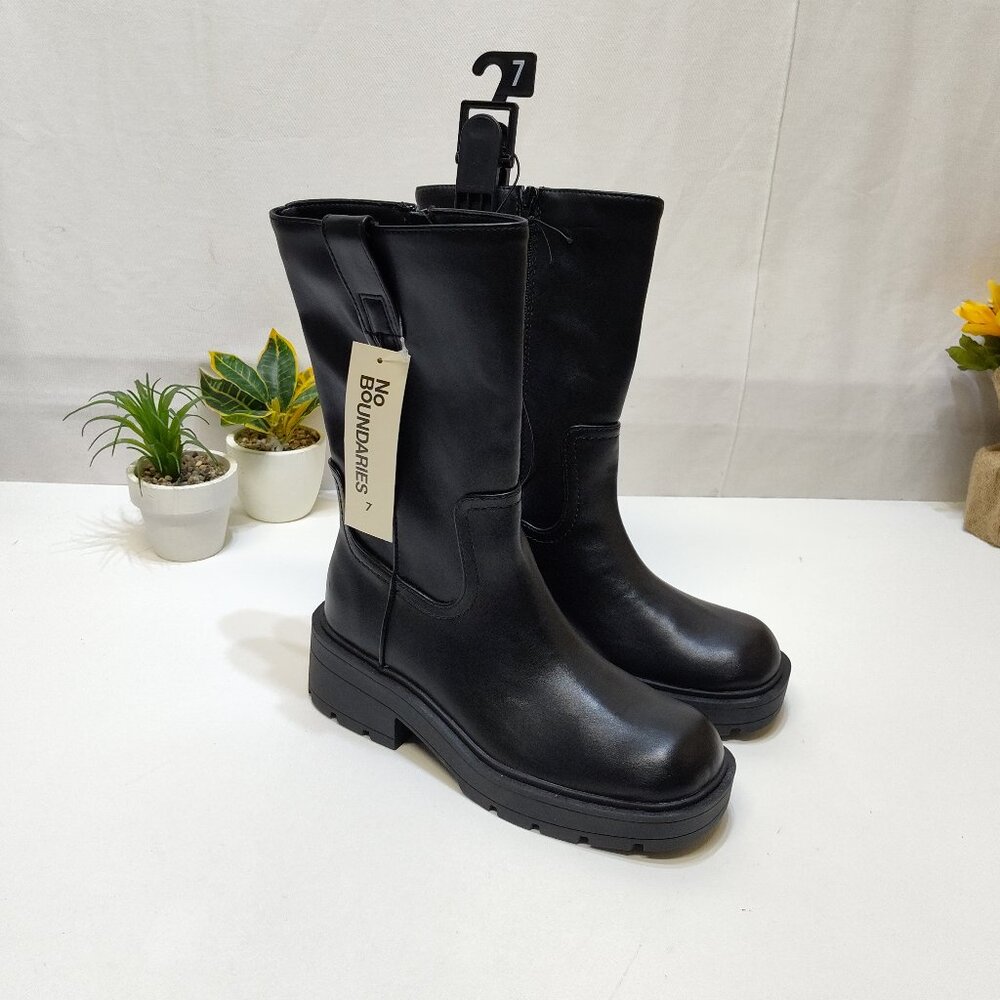No Boundaries Lug Pull On Side Zip Boot 2.2" Heel WMNS US Sz 7 True To Size NWT